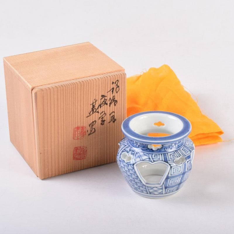 茶道具　京焼　平安昭阿弥造　染付　花草文　蓋置　共箱　V　8421 京焼・平安・高野昭阿弥・水指・染付・芋頭・茶道具・No.240721-10