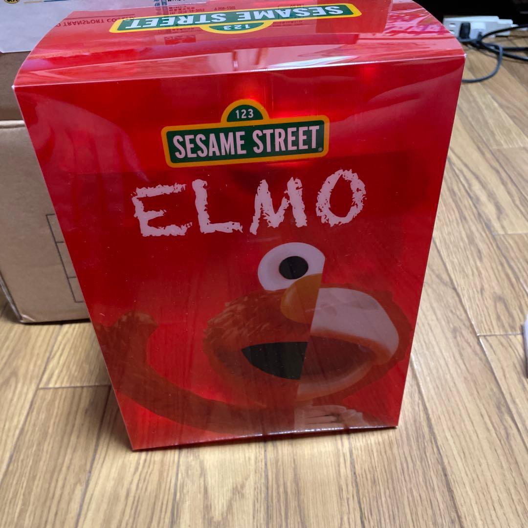 セサミストリート　エルモ　フィギュア　Mighty Jaxx