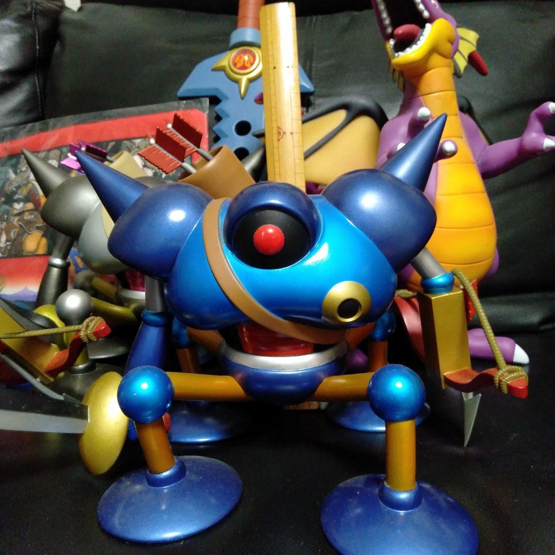 ドラゴンクエストフィギュア4体、ドラゴンクエスト3きんちゃく