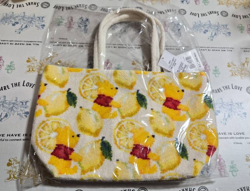 ディズニーストアラッキーバッグ福袋2026 フェイラー バッグ プーさん