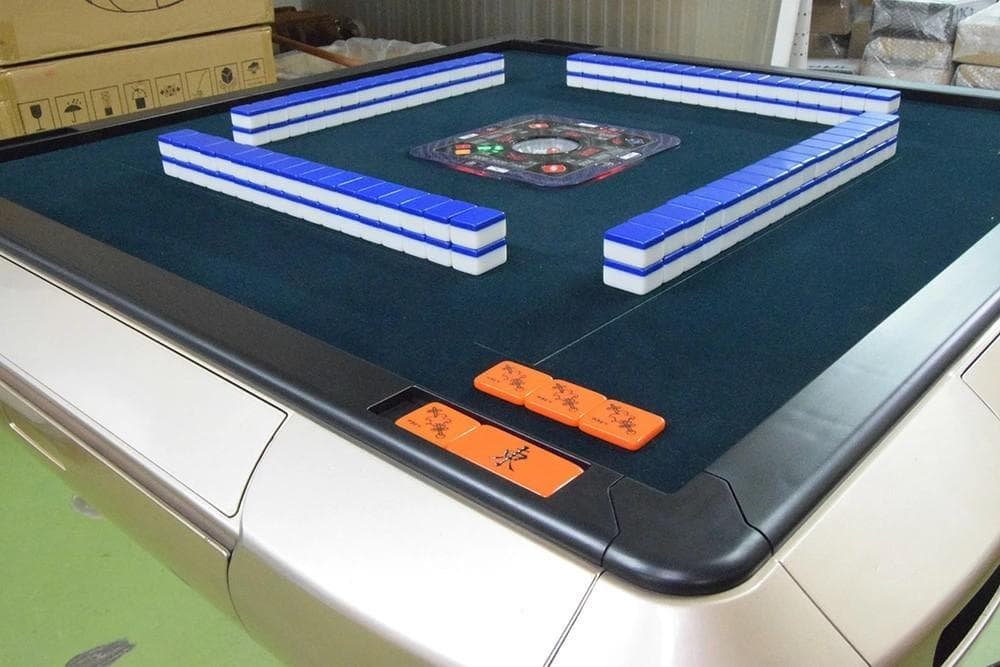 2025年最新モデル　全自動麻雀卓　デジタル点棒計算　33ミリ牌「MJ25」卓