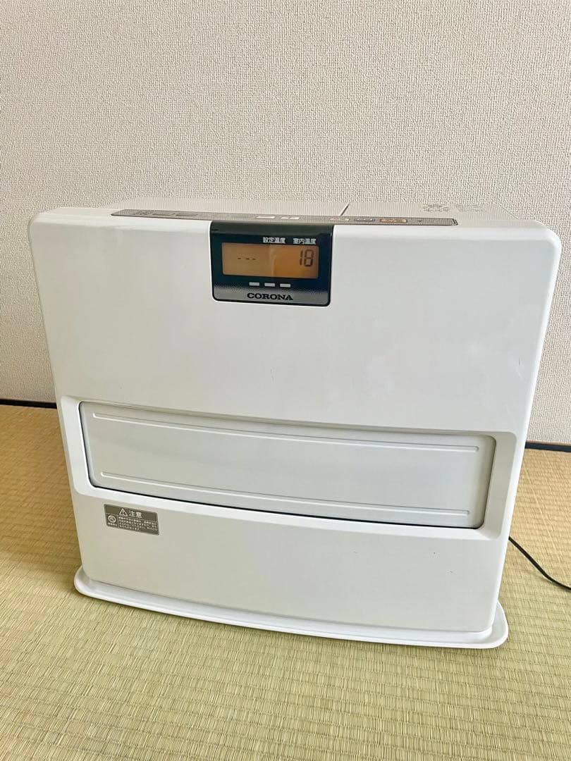 コロナ 石油ファンヒーター（木造19畳/コンクリート26畳まで ）2016年