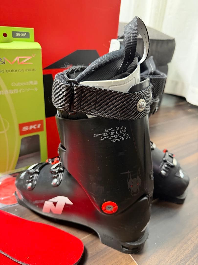 NORDICA DOBERMANN GP100 スキーブーツ 25.5cm