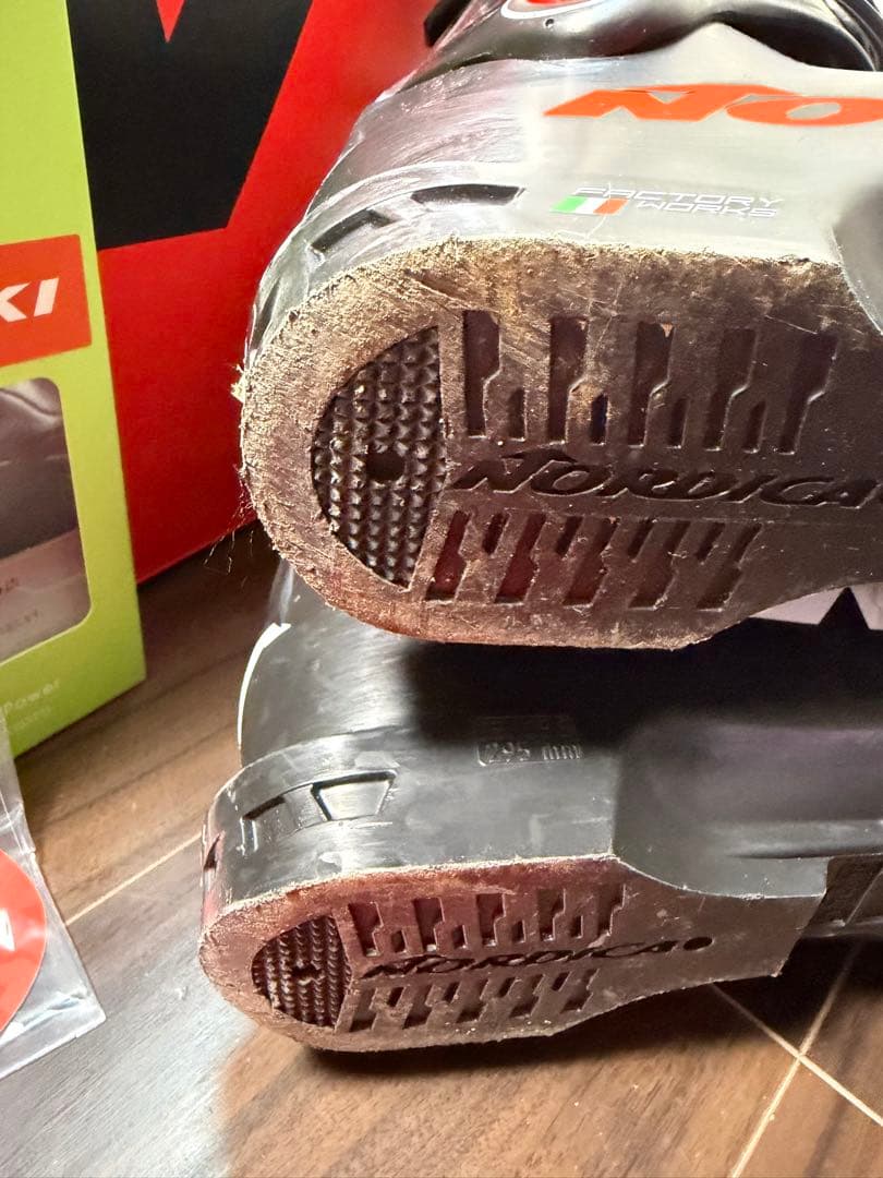 NORDICA DOBERMANN GP100 スキーブーツ 25.5cm