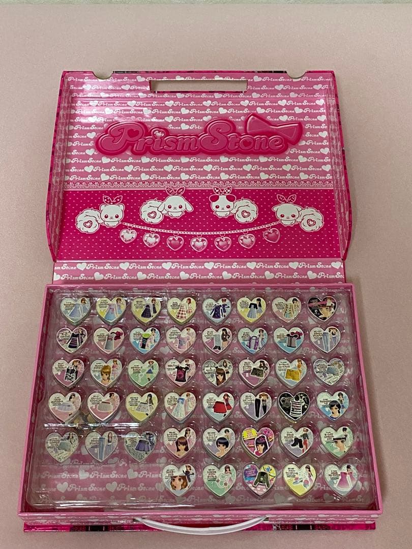 Prism Stone ハートデザイン収納ボックスとプリズムストーン・チャーム類