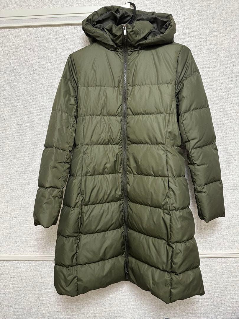Theoryフード付きロングダウンジャケット | Mua sắm tại Mercari từ