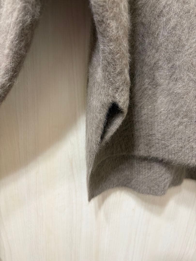 Rouge vif la cle フォックスカシミヤVネックニット ベージュ - メルカリ