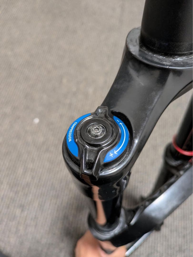 チ*ス様 300円スタート売切RockShox Revelation 27.5 - メルカリ