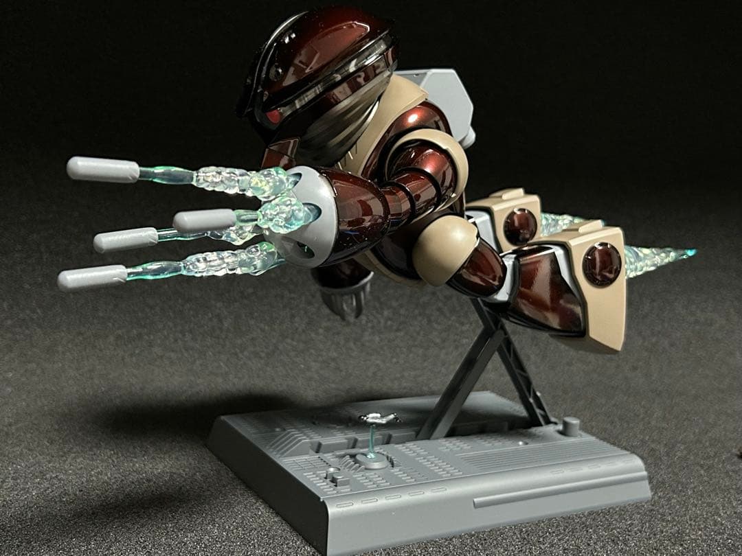 MGアッガイ　キャンディーグラデーション全塗装済み完成品　水転写デカール追加