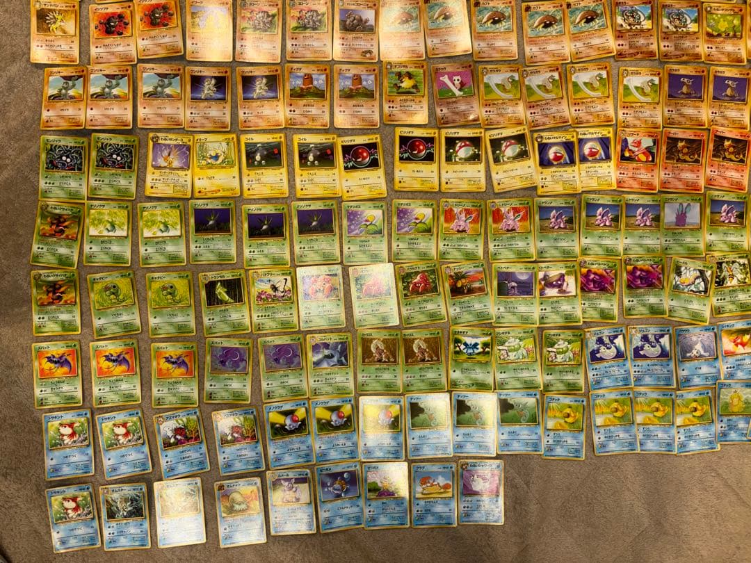 引退品】ポケモンカードまとめ売り 旧裏 269枚 - メルカリ