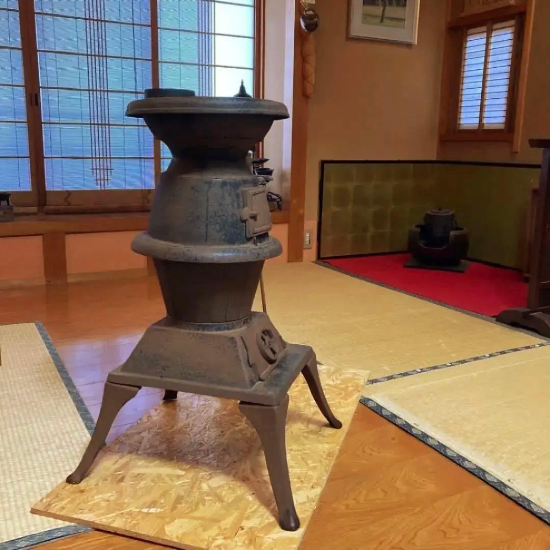 古い薪ストーブ だるまストーブ 鋳物 鉄製 暖炉 置物 レトロ ヴィンテージ