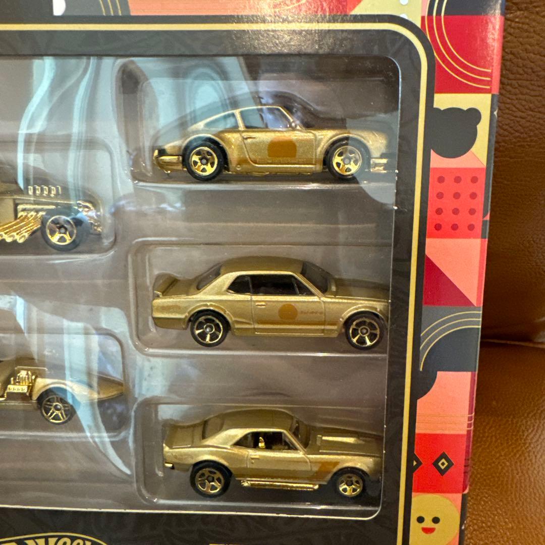 F.A.O. Schwarz Hot Wheels 8台セット - メルカリ