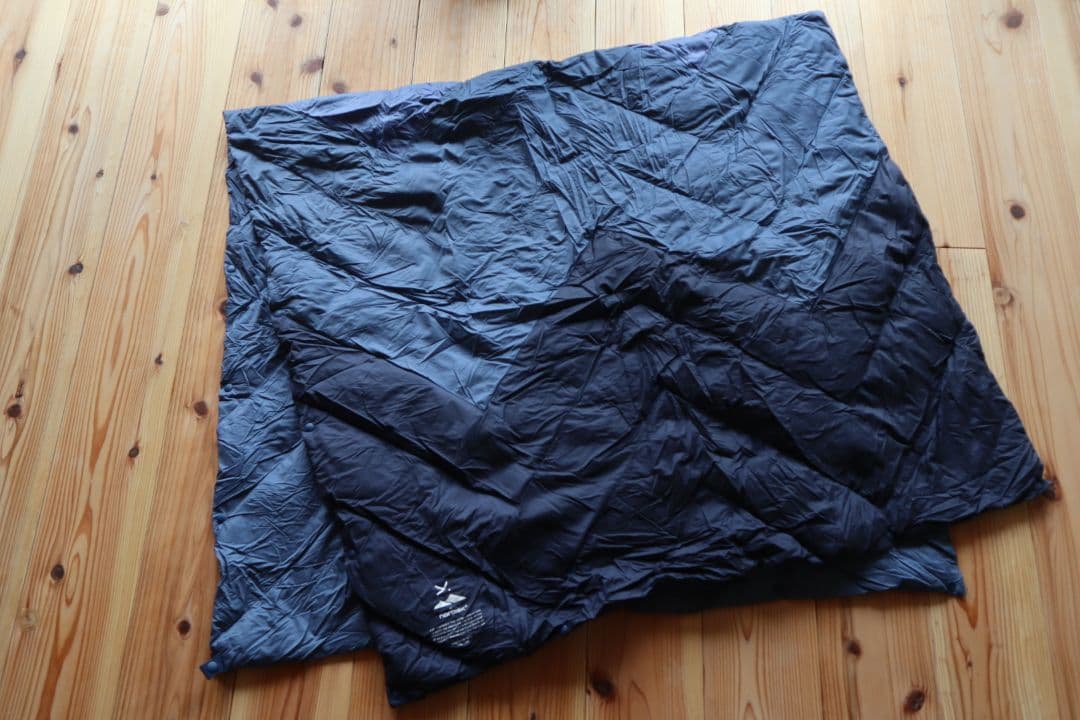 Y(DOT) BY NORDISK DOWN BLANKET NAVY - メルカリ