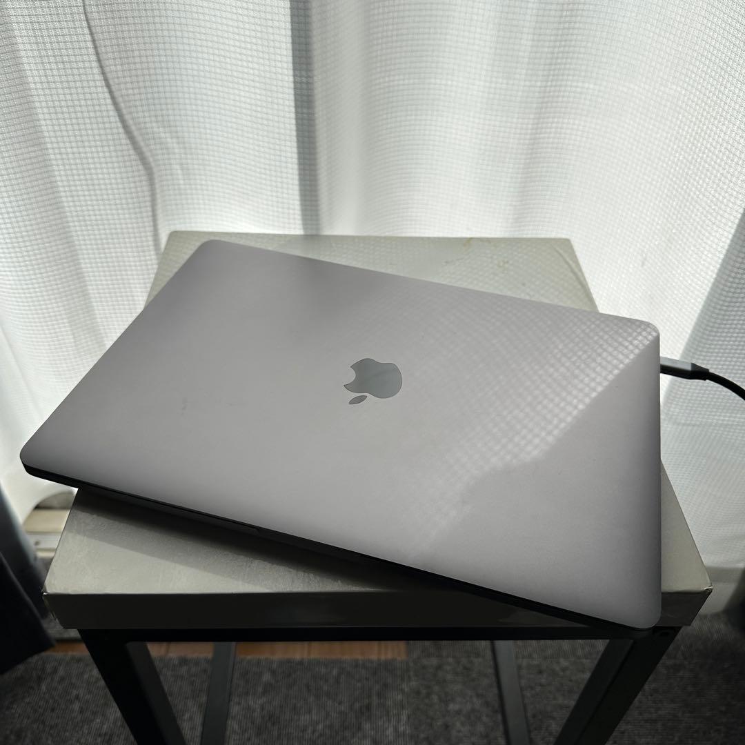 MacBook Pro 2018 13インチ Core i7 16GB 1TB Amazon.com: 2018 Apple MacBook Pro with 2.7GHz Intel Core i7 (13.3