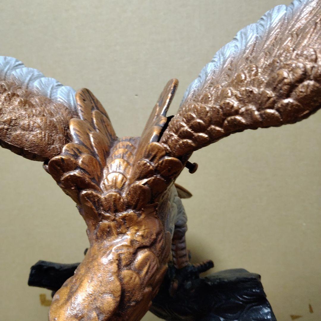ヴィンテージ鷲の金属彫刻 ブラウン・ゴールド1 - メルカリ