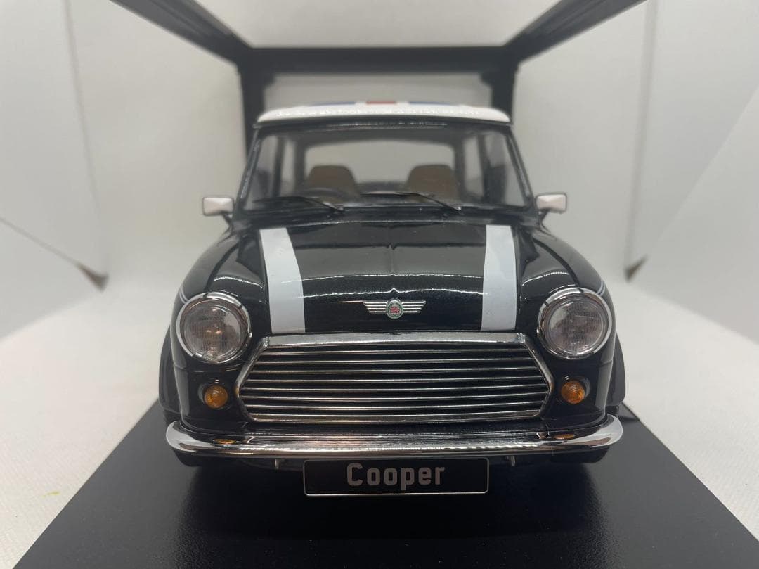 305-041 KK 1/12 ミニ クーパー RHD ブラック×米字 - メルカリ