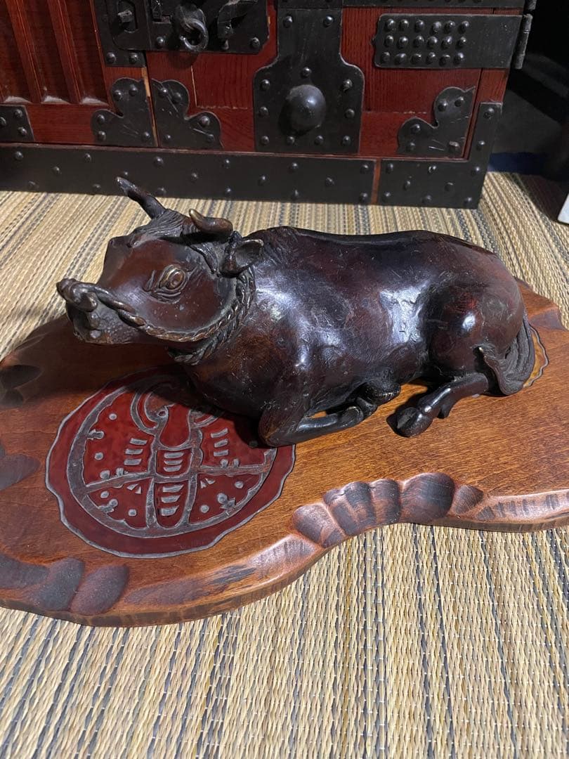 銅器工芸品　牛　置物　オブジェ　元箱あり 台含めません 牛の置物 立牛童子 13号 高岡銅器の置物／送料無料 : 檜屋美術館