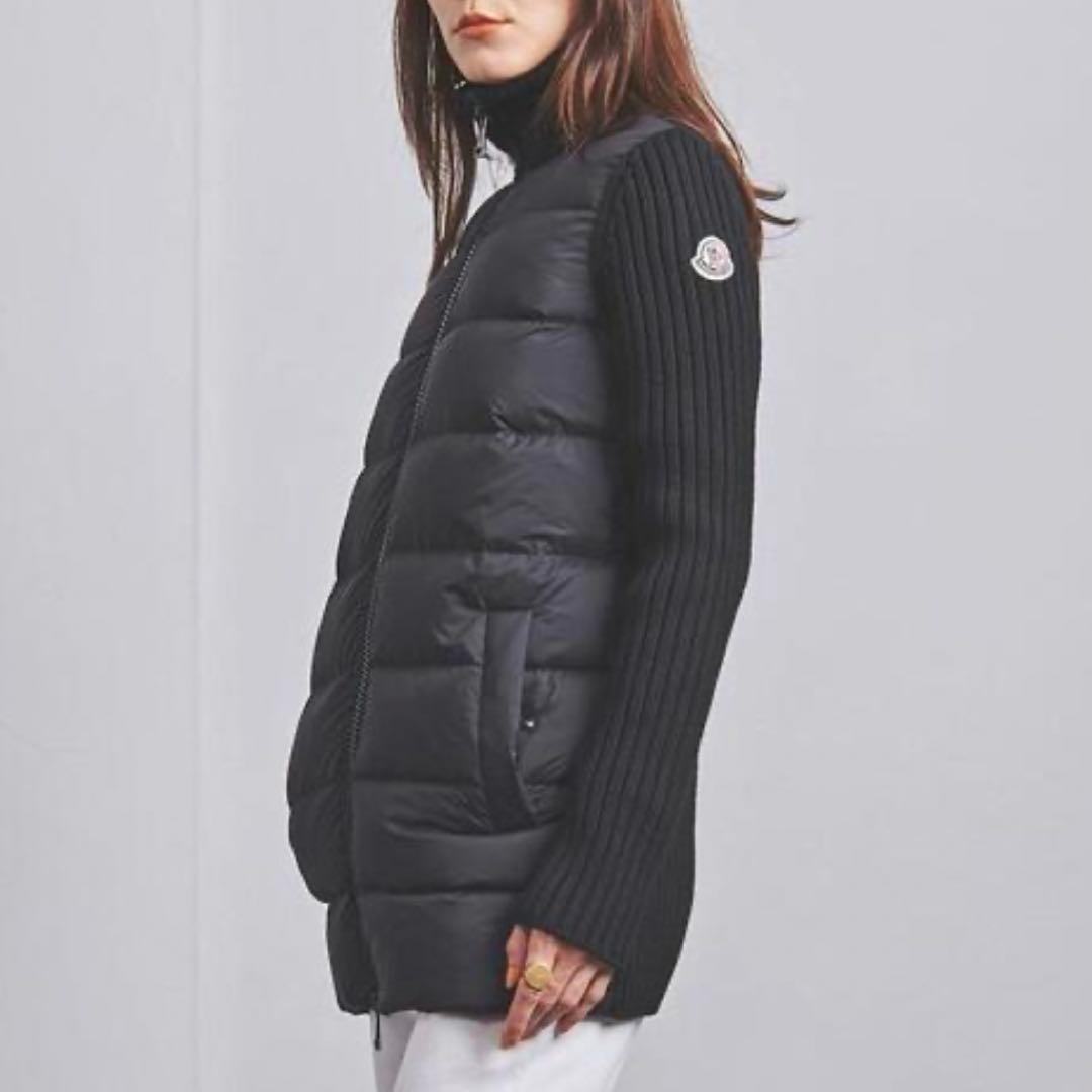 《未使用に近い》モンクレール　ダウンジャケット