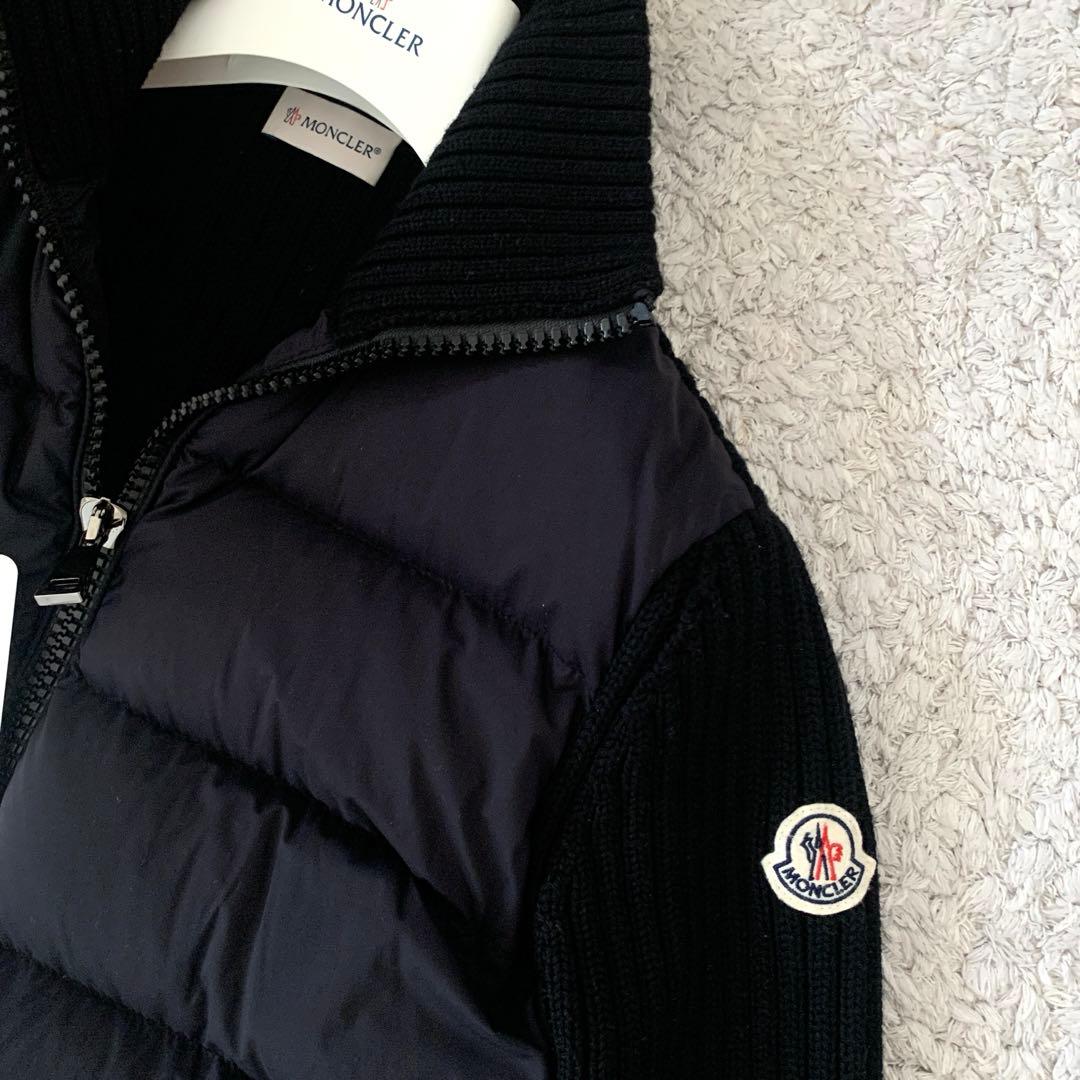 《未使用に近い》モンクレール　ダウンジャケット