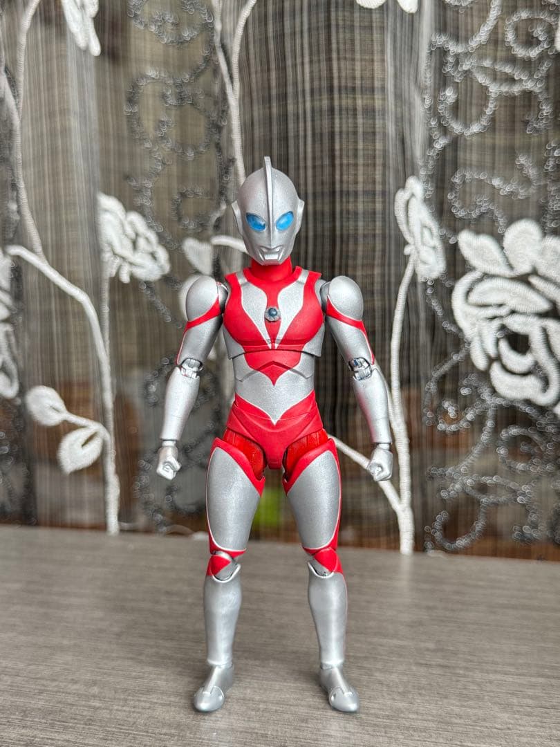 S.H.Figuarts ウルトラマンパワード