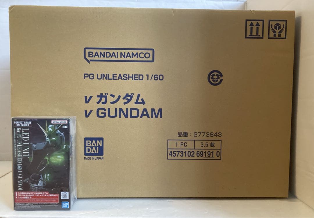 本日発送　pg unleashed 1/60 νガンダム +ledユニットセット 究極のガンプラ「PG UNLEASHED 1/60 νガンダム/LEDユニット」セットが