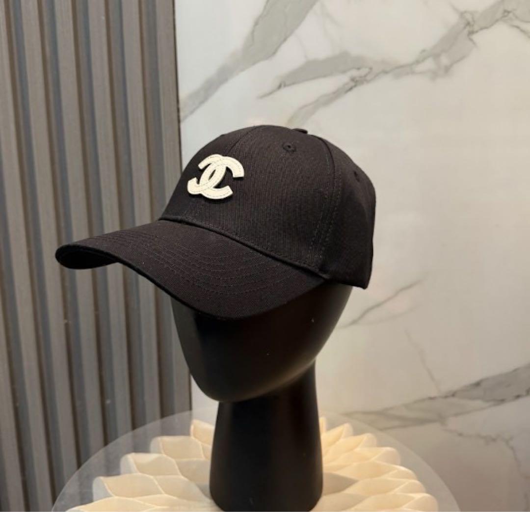 ♡CHANEL ブラック キャップ ココマーク 刺繍ロゴ♡ - メルカリ