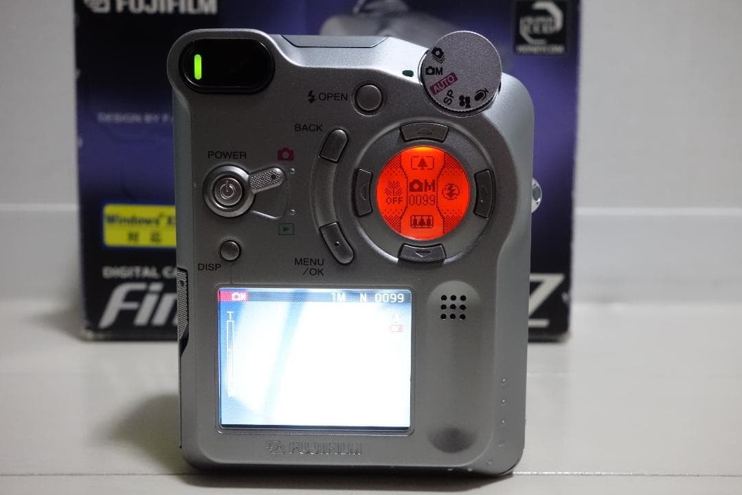 概ね良品 希少な元箱・付属品 FinePix 4800Z オールドコンデジ - メルカリ