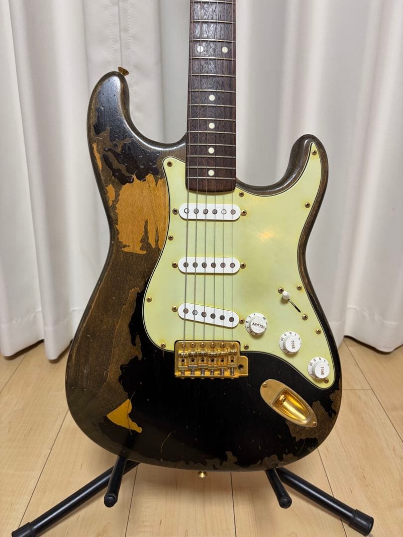 お正月John Mayer Black One レプリカFender JAPAN - メルカリ