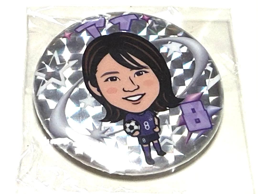サンフレッチェ広島レジーナ イラスト缶バッジ ☆8番 小川愛 - メルカリ
