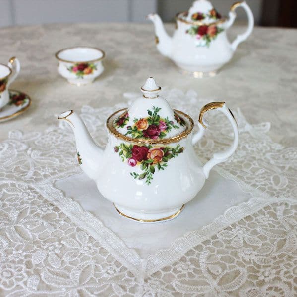 ロイヤルアルバート オールドカントリーローズ ミニチュアティーセット