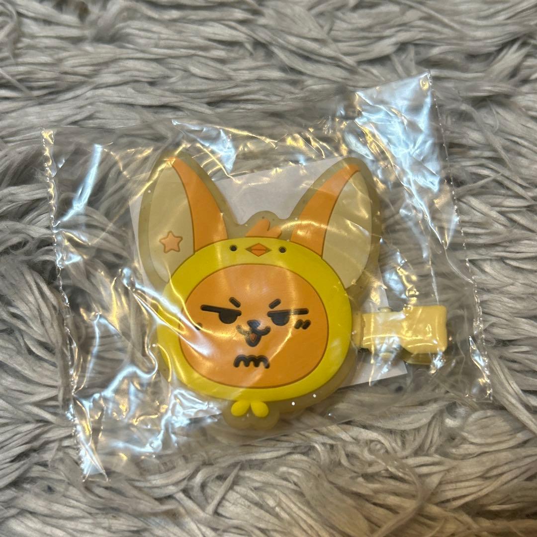 TXT プルバトゥ ファンチュン ヘアクリップ - メルカリ