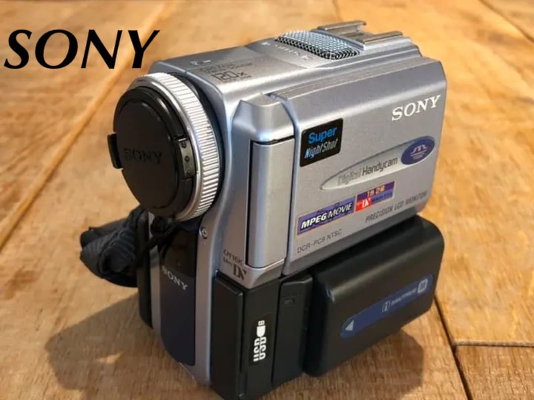 miniDVのダビングに！ SONY ビデオカメラ DCR-PC9 01