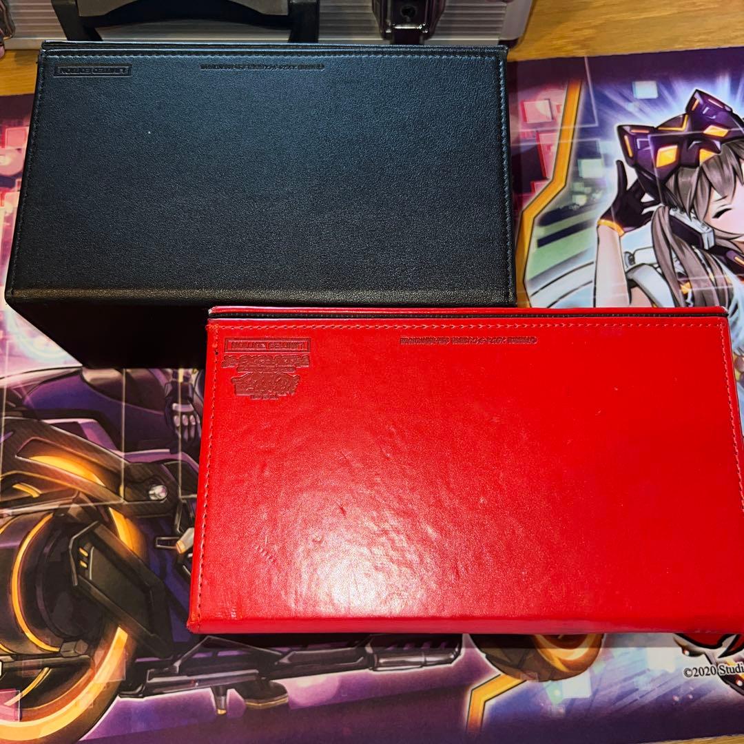 遊戯王　サテライトショップ限定　DXストレージボックス　オシリスレッド