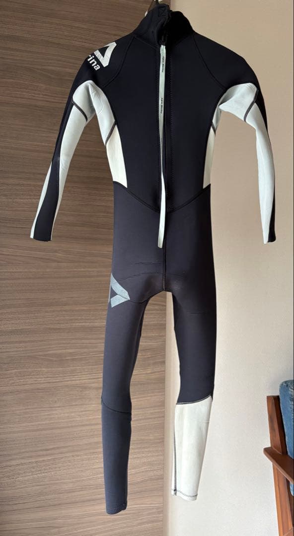 【本日限定お値下げ】【美品】2ミリ★Aqua Marina フルウェットスーツ