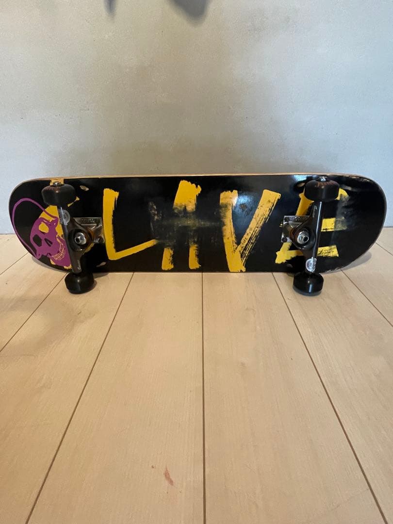 SLAVEスケートボード　コンプリート　約8インチ