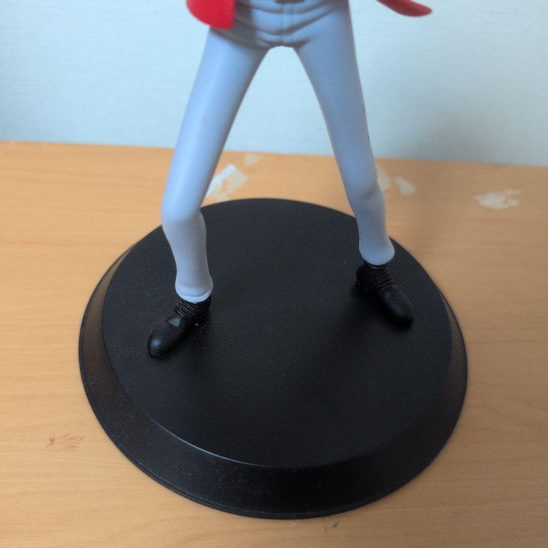 値下げ ルパン三世 フィギュア 赤ジャケット - メルカリ