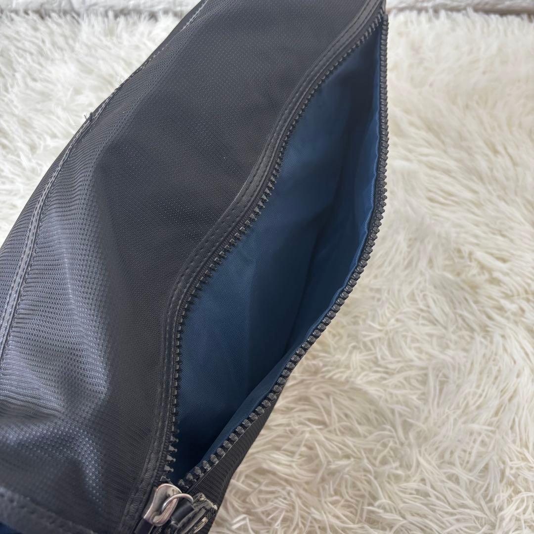 DIESEL✨大容量メッセンジャーバッグ レザー×ナイロン ロゴ刻印 y2k