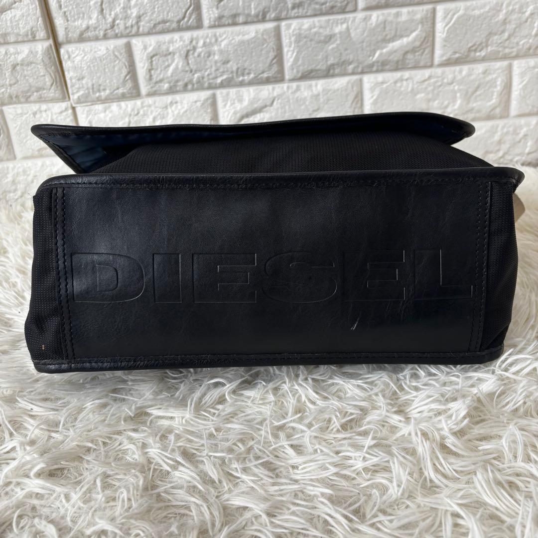 DIESEL✨大容量メッセンジャーバッグ レザー×ナイロン ロゴ刻印 y2k