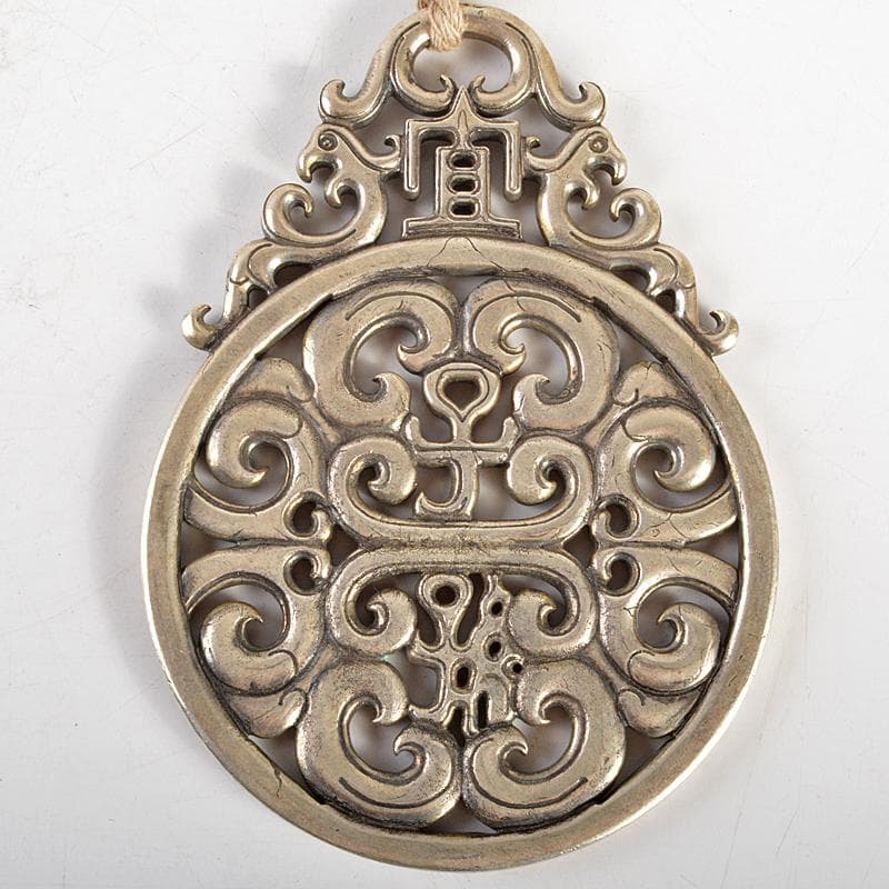 中国 足銀刻印 龍刻 神獣刻 装身具 3点 重さ合計約361g M R6635 - メルカリ