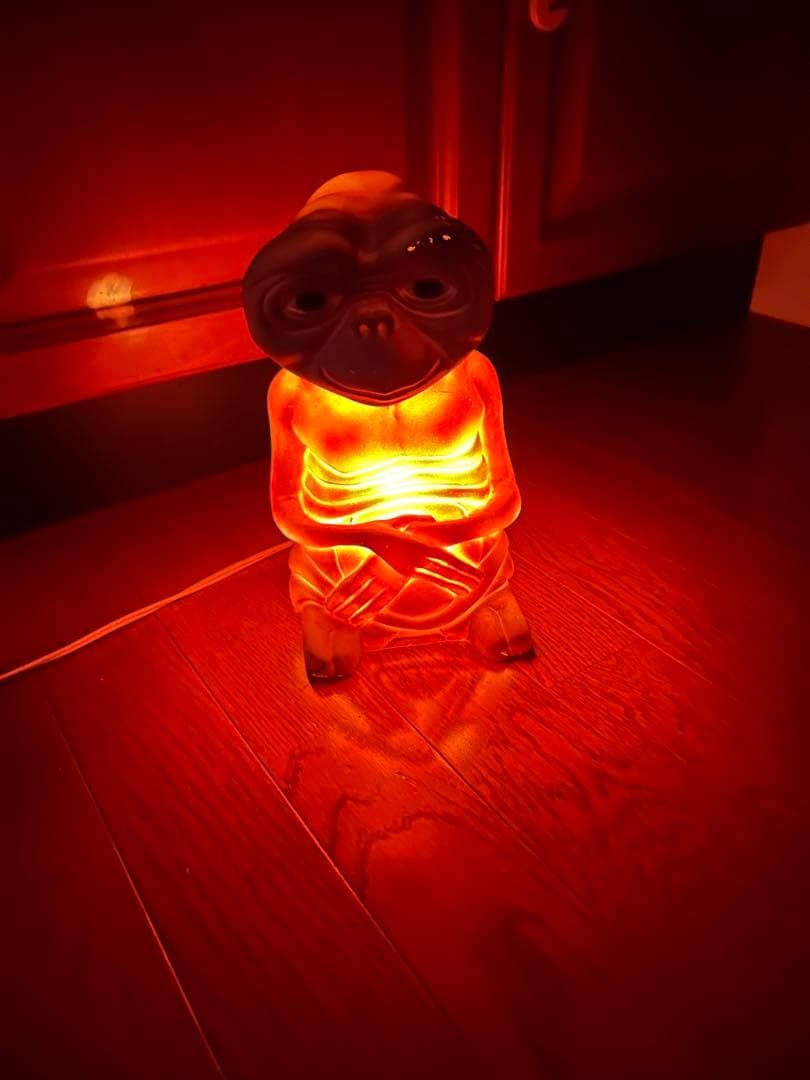 映画 E.T. ライト付約 24センチ ビンテージ フィギュア 照明 - メルカリ