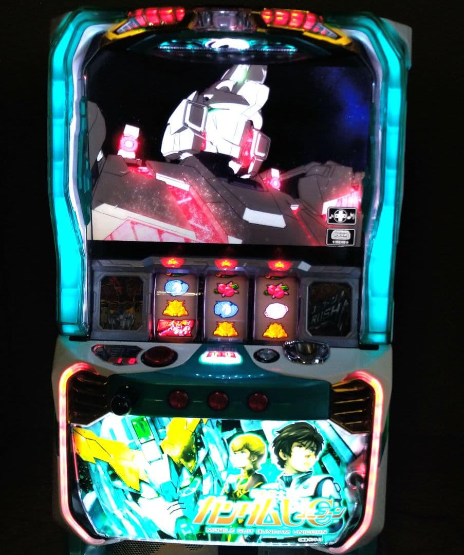 パチスロ　実機　機動戦士ガンダムユニコーン　UC 　メダル約730枚付き