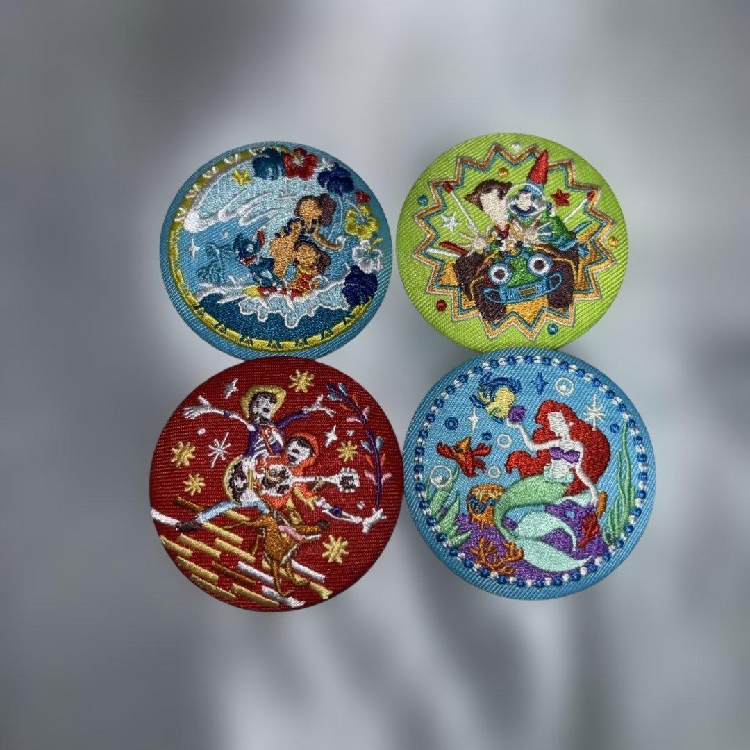 キャラクター刺繍ピンバッジセット - メルカリ