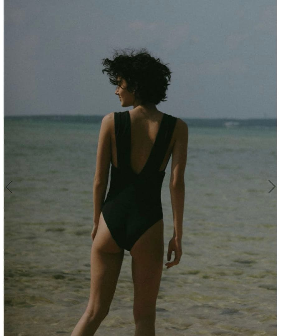 お値下げ！新品ETRETOKYO×ALEXIASTAM Vカットバストギャザー