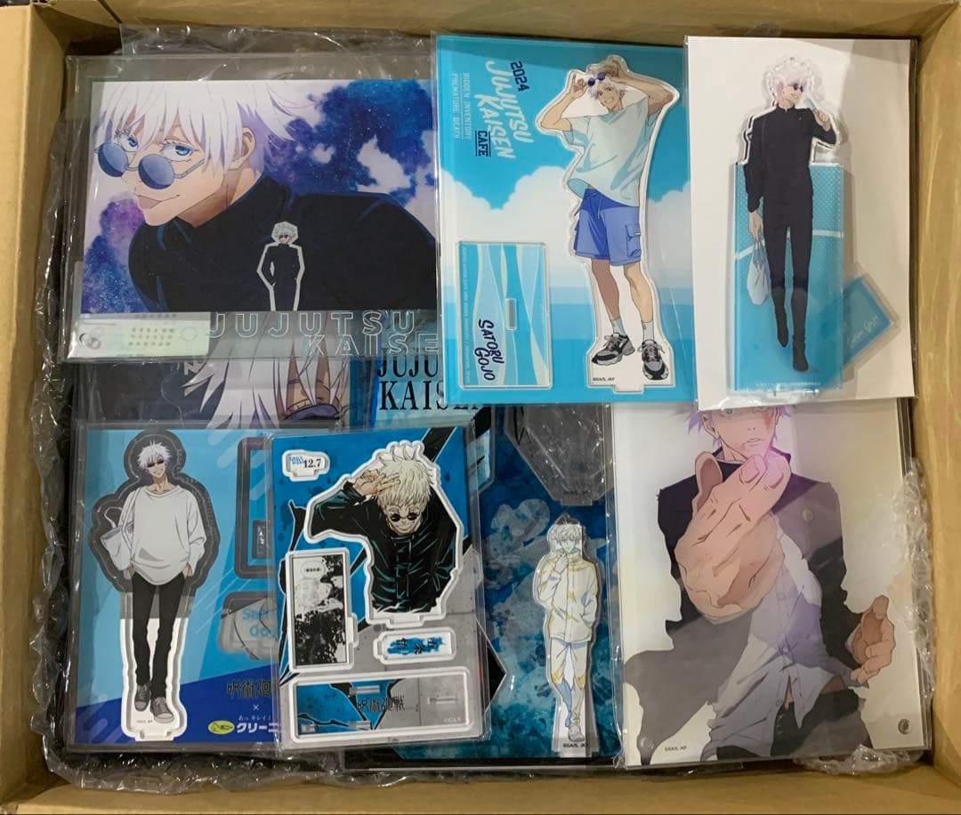 ☆呪術廻戦　グッズまとめ売り　缶バッジ　アクリルスタンド　フィギュア 他