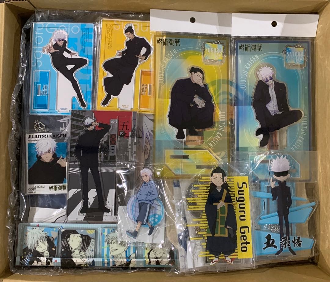 ☆呪術廻戦　グッズまとめ売り　缶バッジ　アクリルスタンド　フィギュア 他