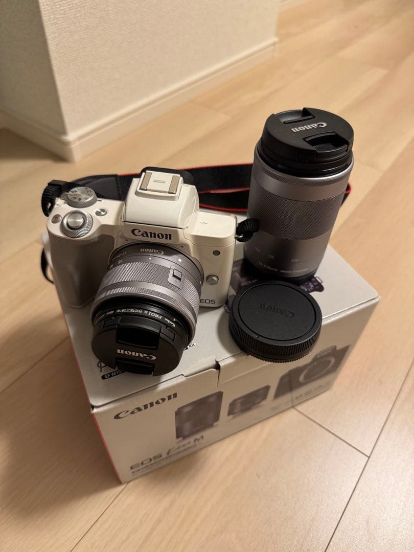 Canon EOS Kiss M ホワイト ダブルズームキット Amazon | Canon ミラーレス一眼カメラ EOS Kiss M ダブルズームキット