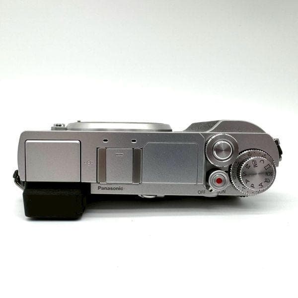 ショット数わずか1,141枚✨パナソニック LUMIX GX7MK3 ボディ - メルカリ