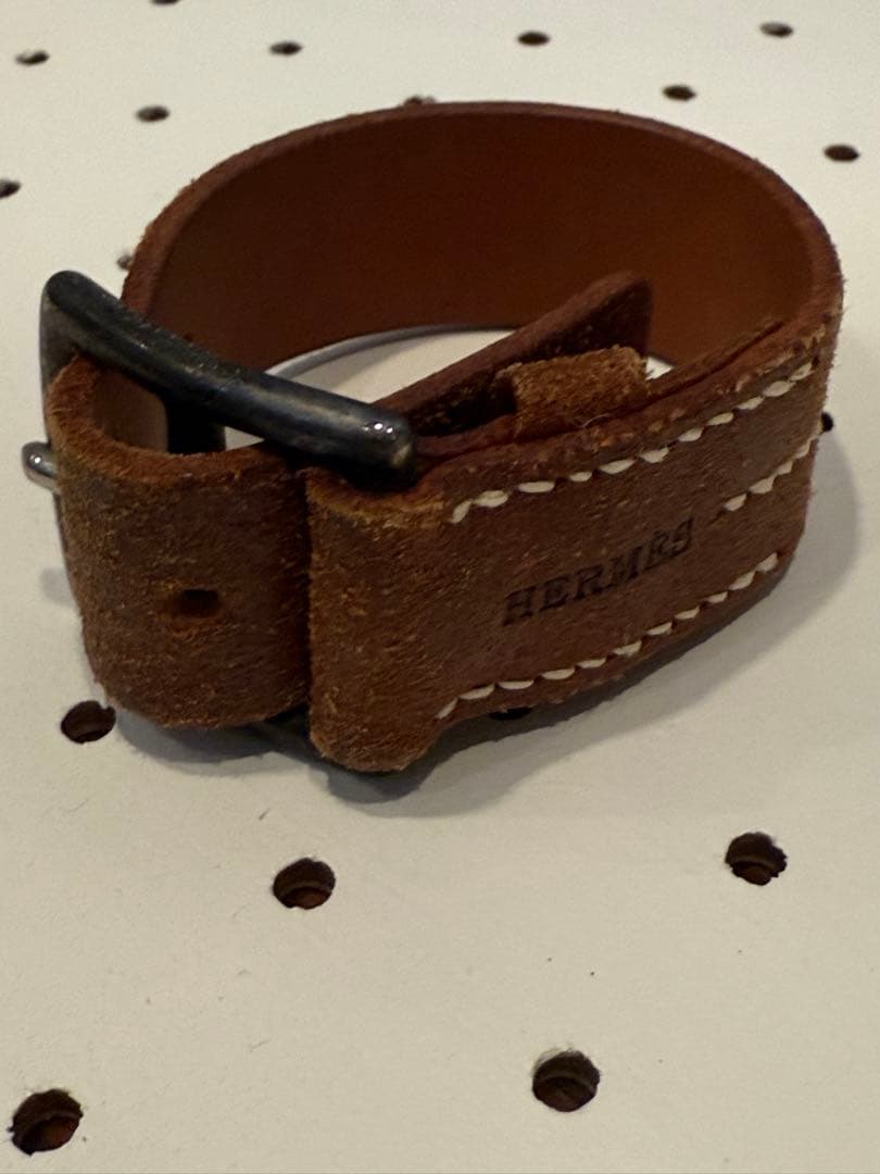 HERMES エルメス　スエード　レザー　ブレスレット HERMES (エルメス) レザーブレスレット が買取入荷致しました