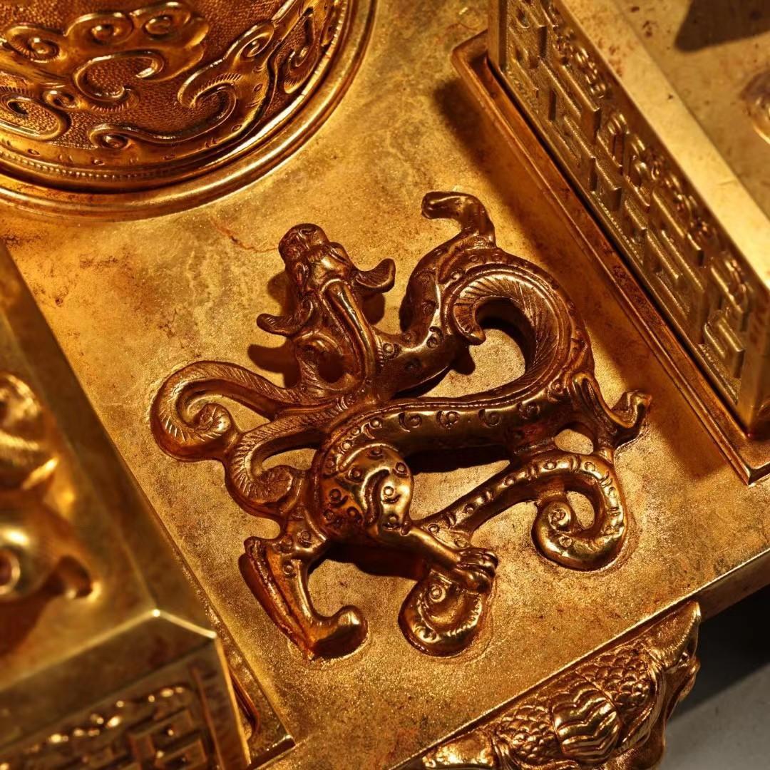 中国古美術・旧蔵鏨刻鎏金の鳳印章と玉璽のセット・純銅製・高浮彫り