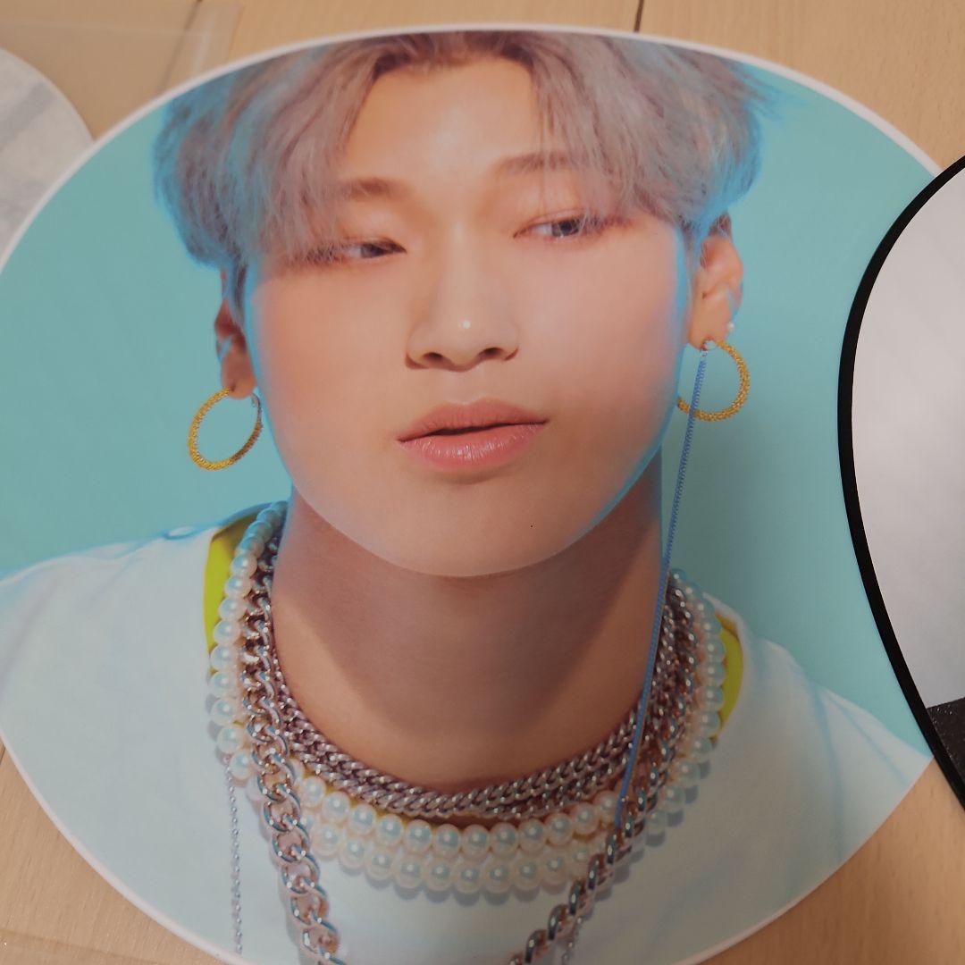 ATEEZ サン うちわ 6枚セット - メルカリ
